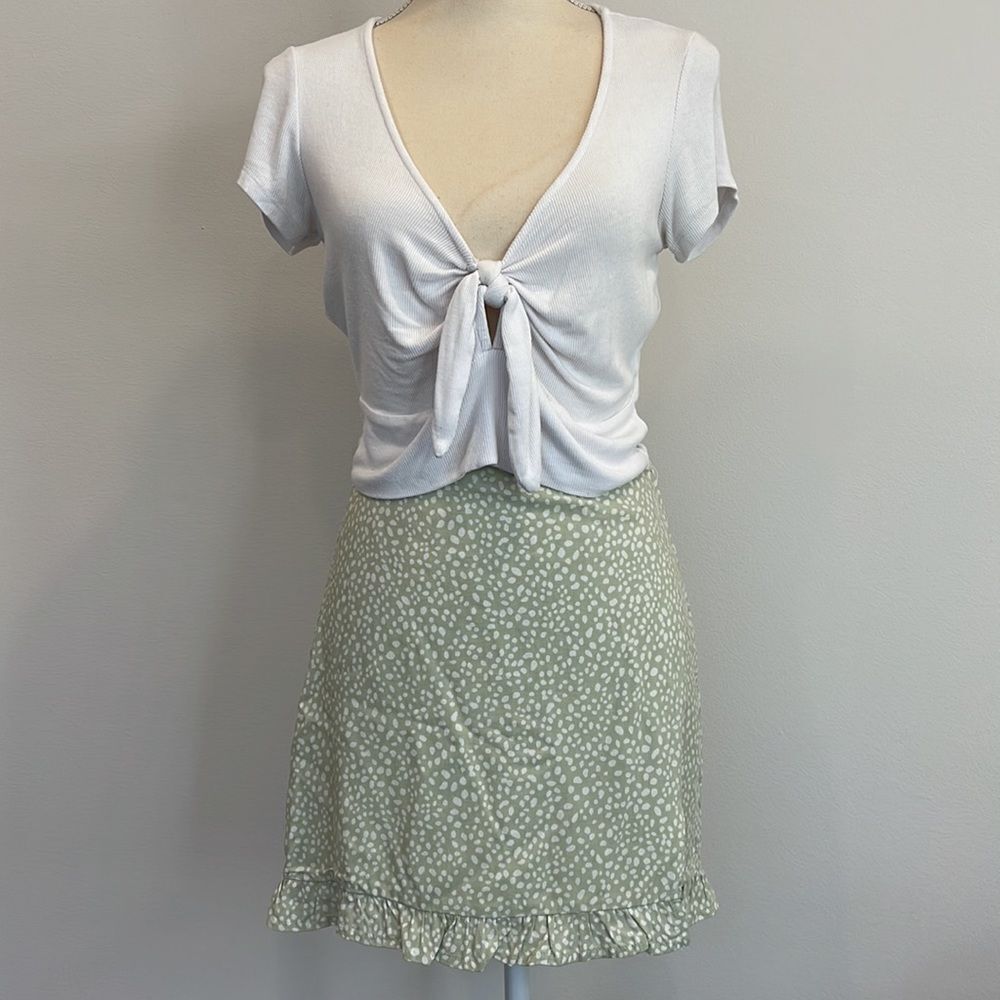 Le Lis Cream/Green “Dotted” Skirt
